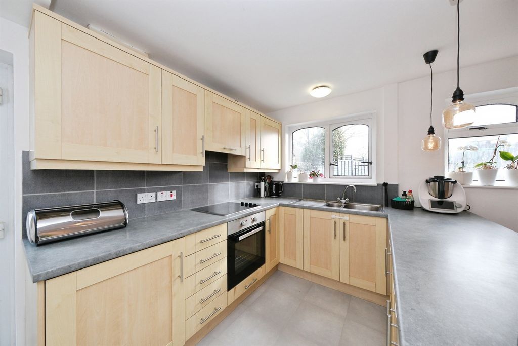 Additional image 15 of 3 bed semi-detached house for saleHallam Fields, Castle Donington, Derby DE74