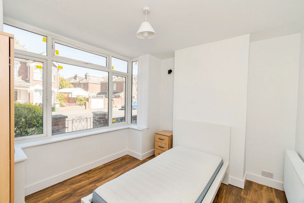 Additional image 8 of 5 bed detached house for saleHandel Terrace, Southampton, Hampshire SO15
