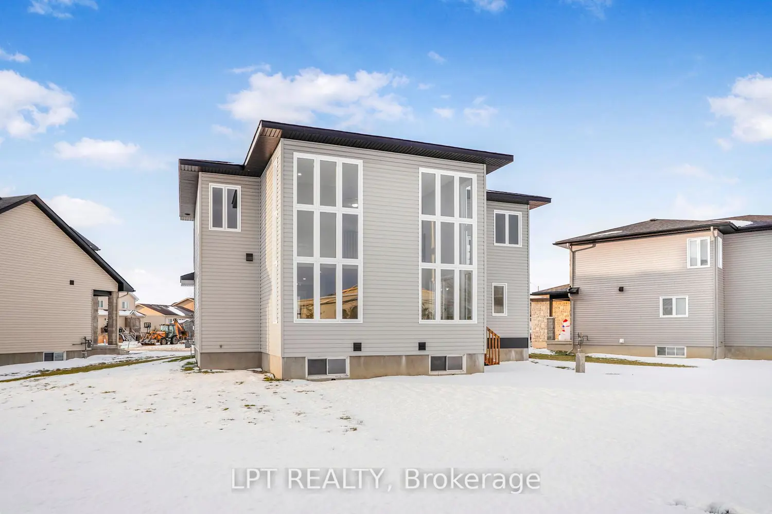 Additional image 16 of 63 Chateauguay Street