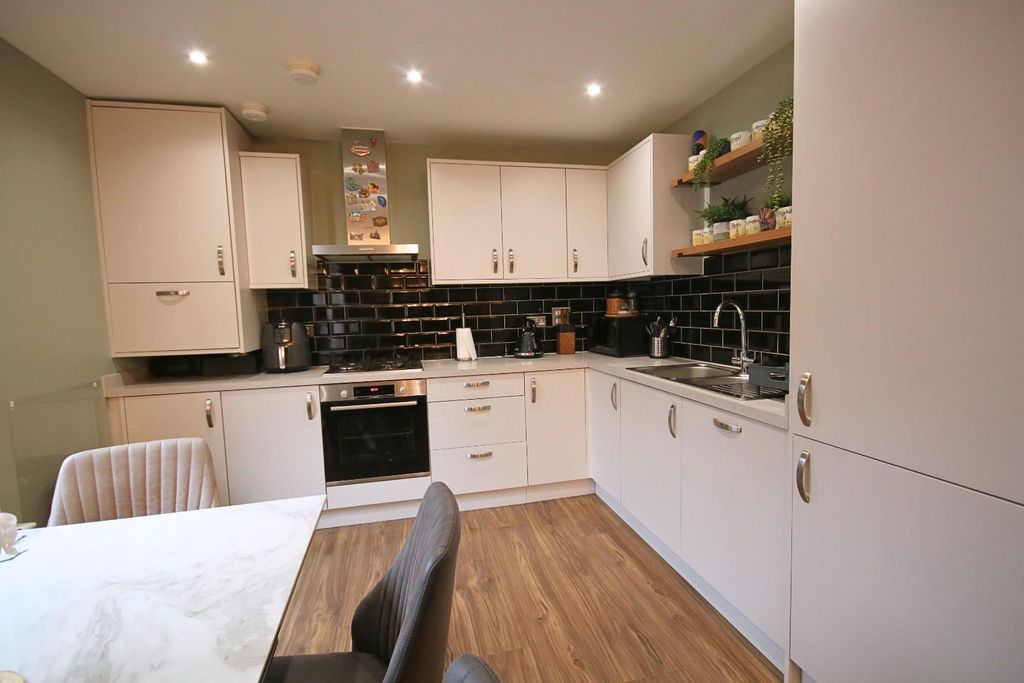 Additional image 6 of 2 bed flat for saleThe Foundry, Ashford TW15
