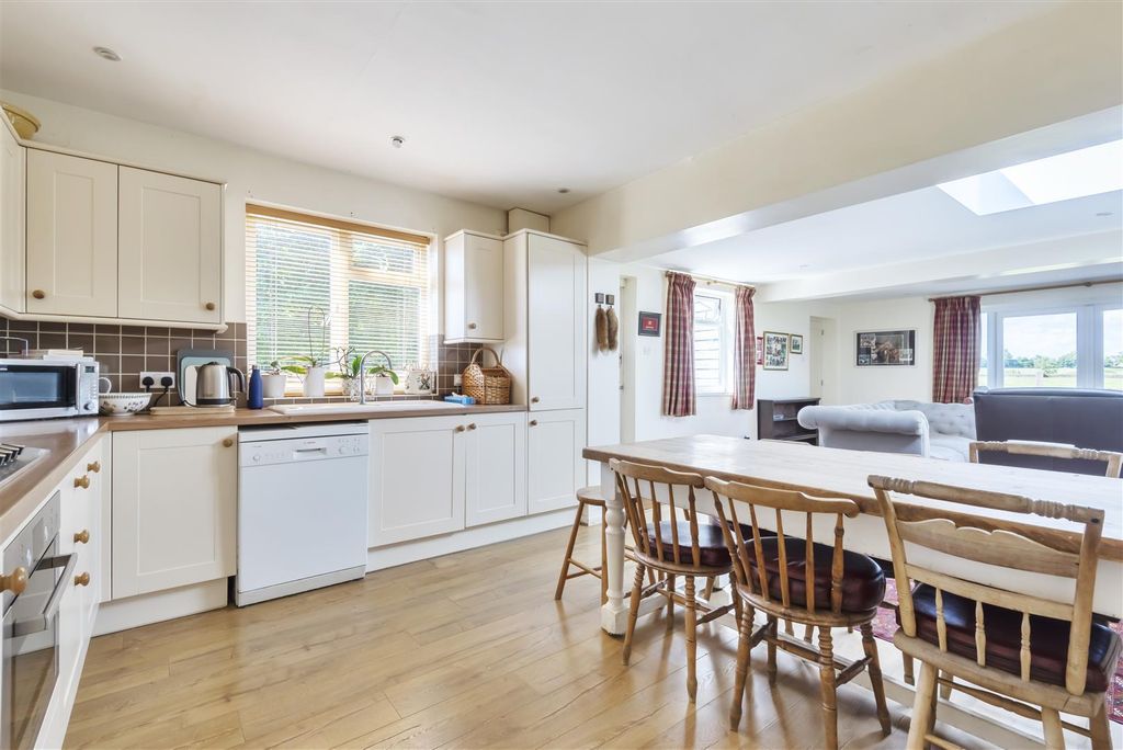 Additional image 4 of 3 bed country house for saleBowridge Hill, Gillingham SP8