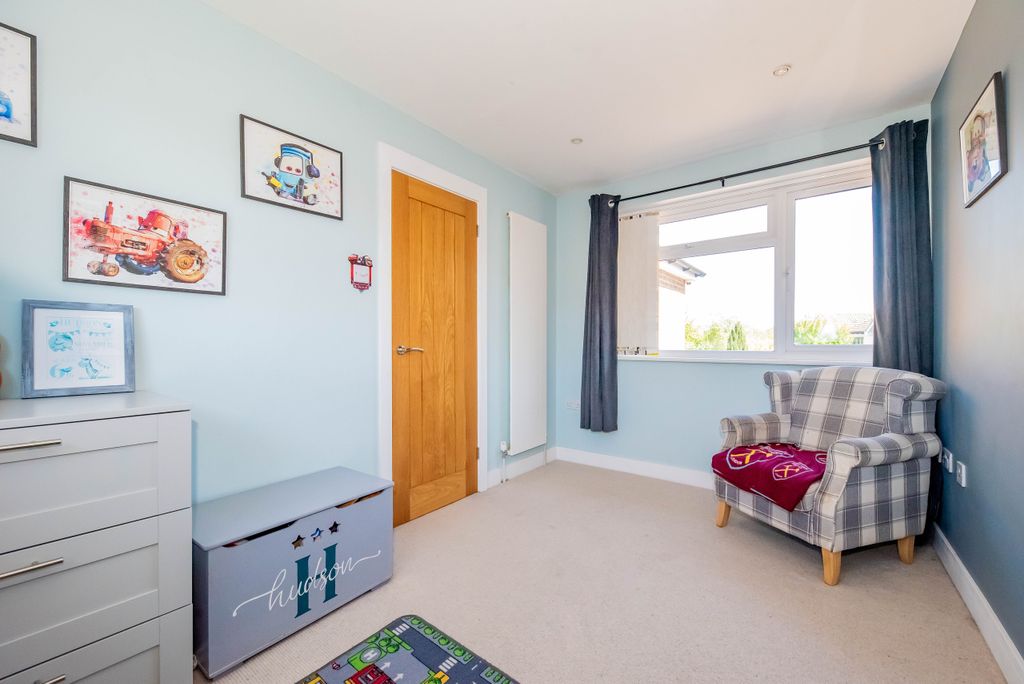 Additional image 17 of 4 bed detached house for saleBramling Avenue, Yateley, Hampshire GU46