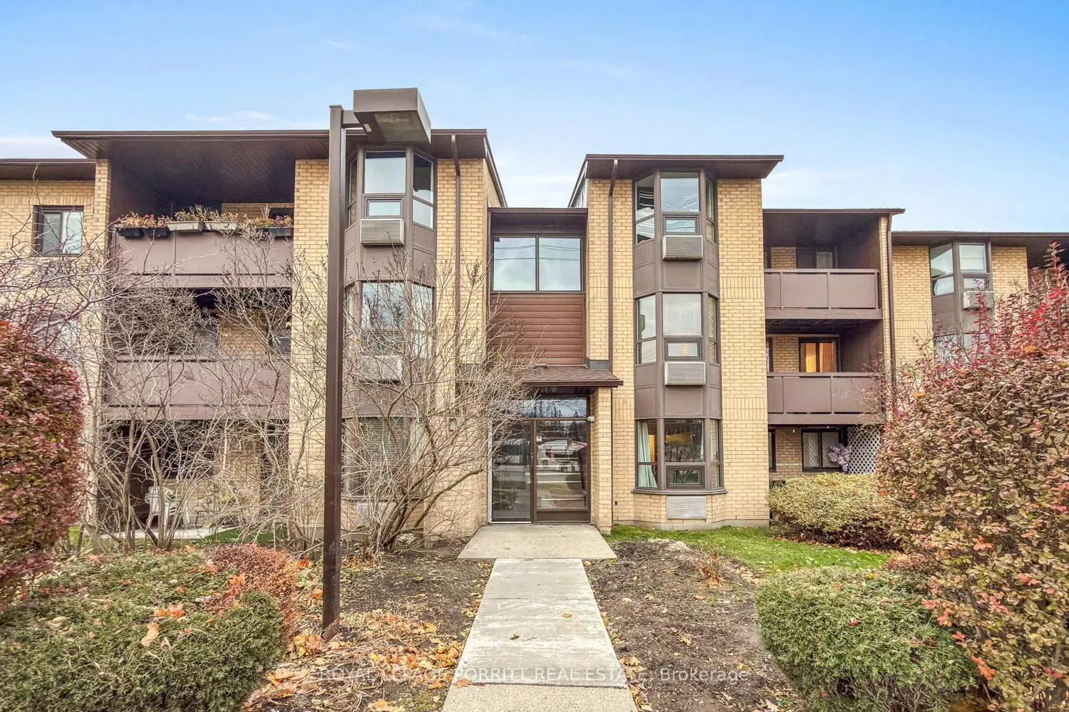 Additional image 2 of 3835 Lake Shore Boulevard 208