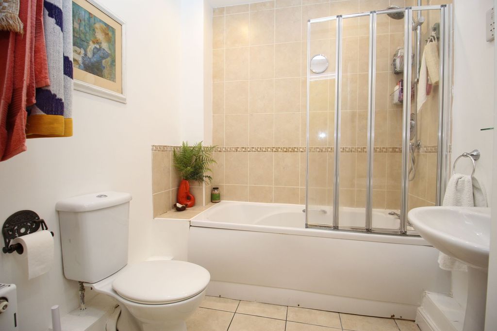Additional image 8 of 1 bed flat for saleBelmont Road, Southampton SO17