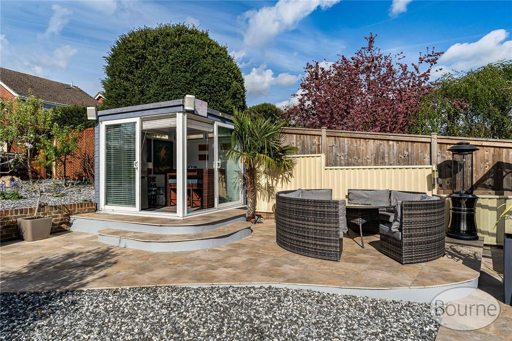 Additional image 18 of 3 bed detached house for saleRiverside Gardens, Old Woking, Woking, Surrey GU22