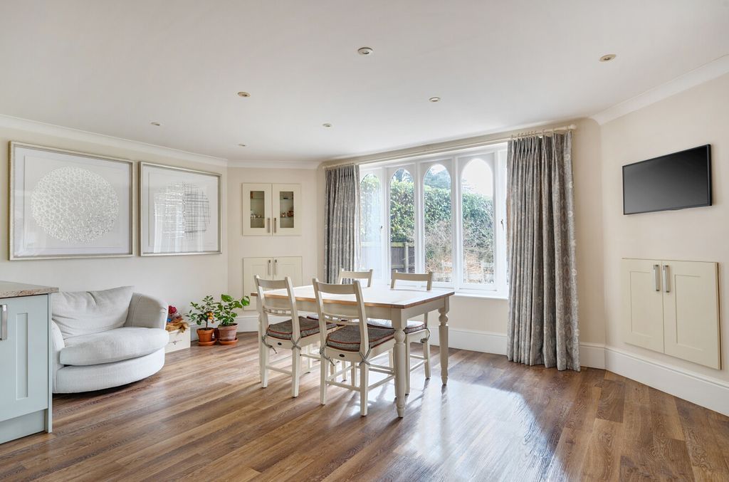 6 bed detached house for saleField Way, Compton, Winchester, Hampshire SO21 photo 5