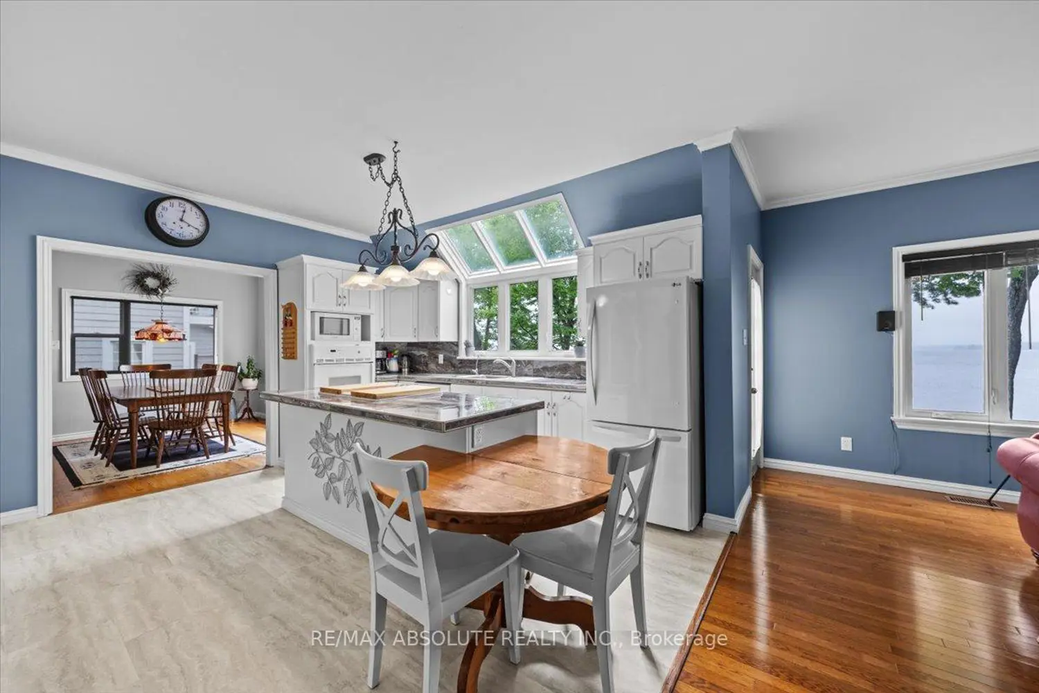 Additional image 7 of 4098 Armitage Avenue