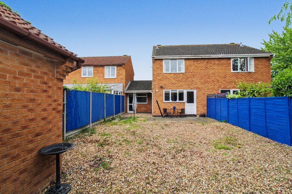 Additional image 11 of 3 bed semi-detached house for saleMawby Close, Whetstone, Leicester LE8