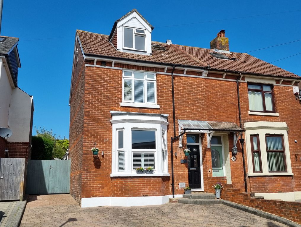 4 bed semi-detached house for saleDrayton, Hampshire PO6