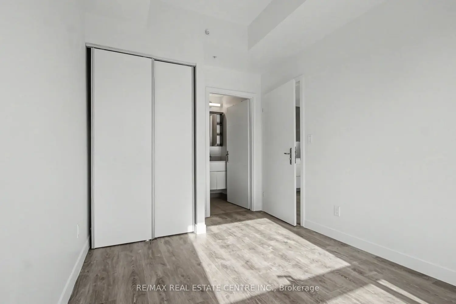 Additional image 7 of 60 Frederick Street 404