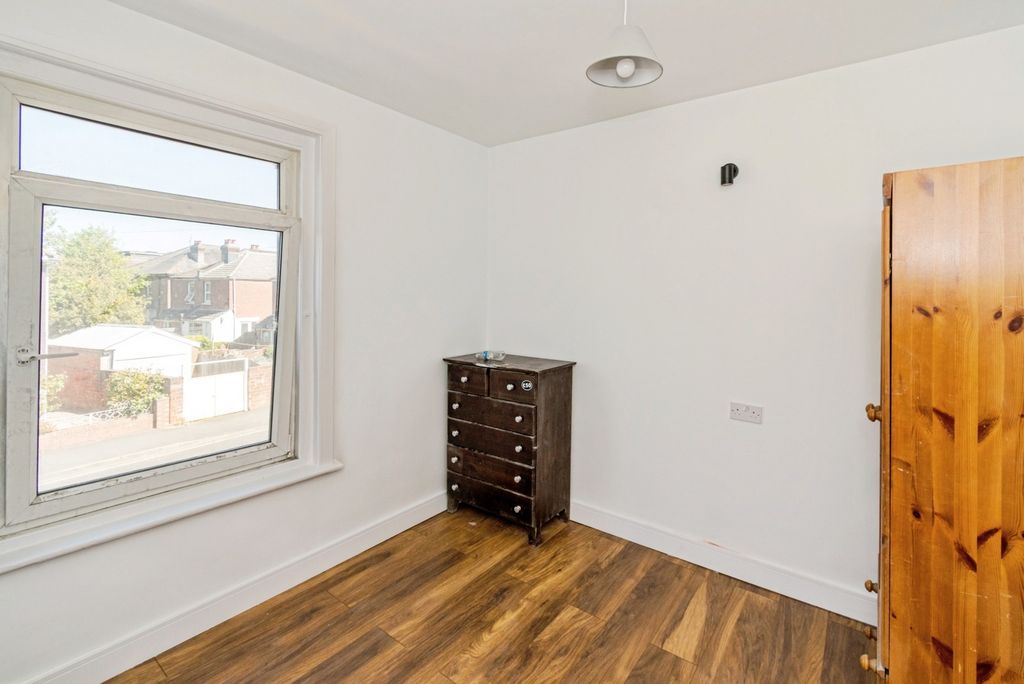 Additional image 14 of 5 bed detached house for saleHandel Terrace, Southampton, Hampshire SO15