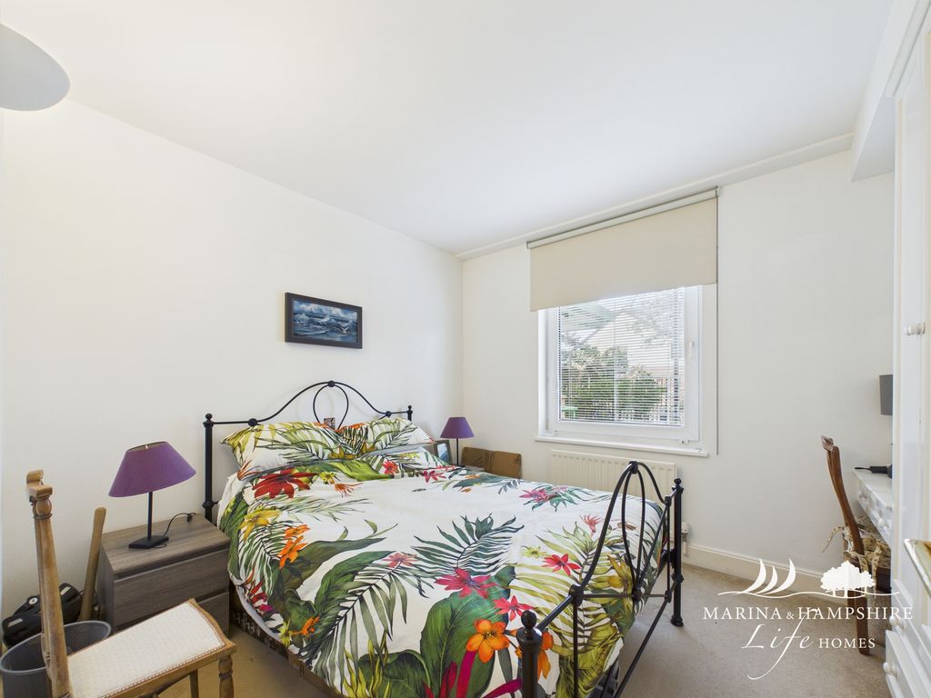 Additional image 5 of 2 bed flat for saleOyster Quay, Port Solent PO6