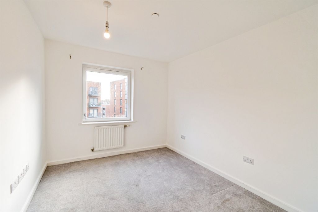 Additional image 6 of 2 bed flat for saleCentenary Plaza, Southampton SO19
