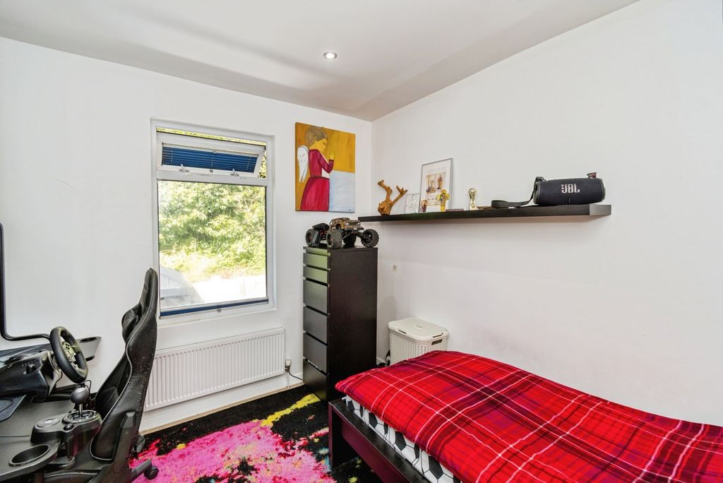Additional image 15 of 3 bed semi-detached house for saleOsborne Road South, Southampton, Hampshire SO17