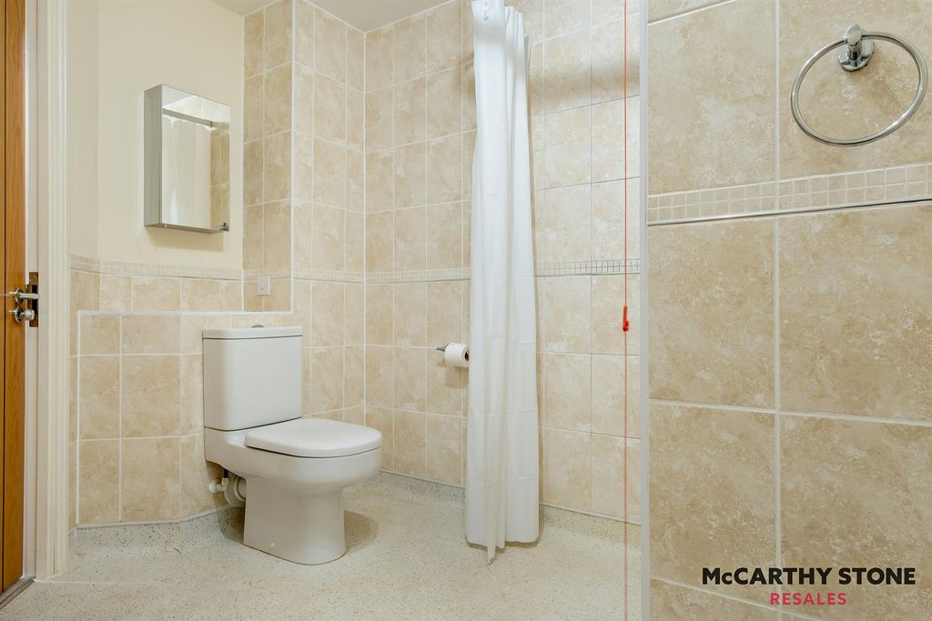 Additional image 14 of 2 bed flat for saleSomers Brook Court, Newport, Isle Of Wight PO30