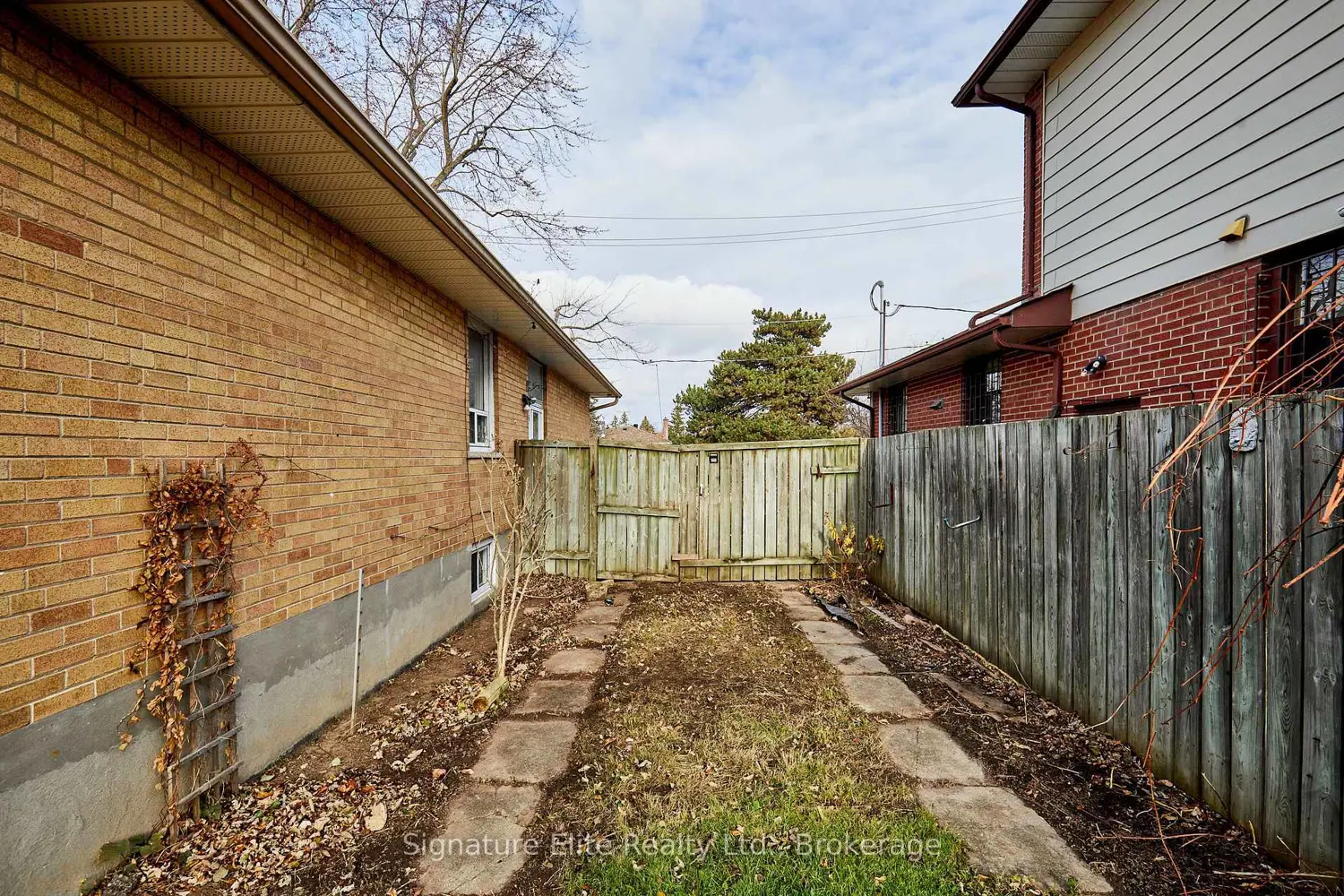 Additional image 16 of 49 Savarin Street