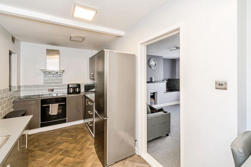 Additional image 6 of 2 bed end terrace house for saleCoxford Drove, Southampton SO16