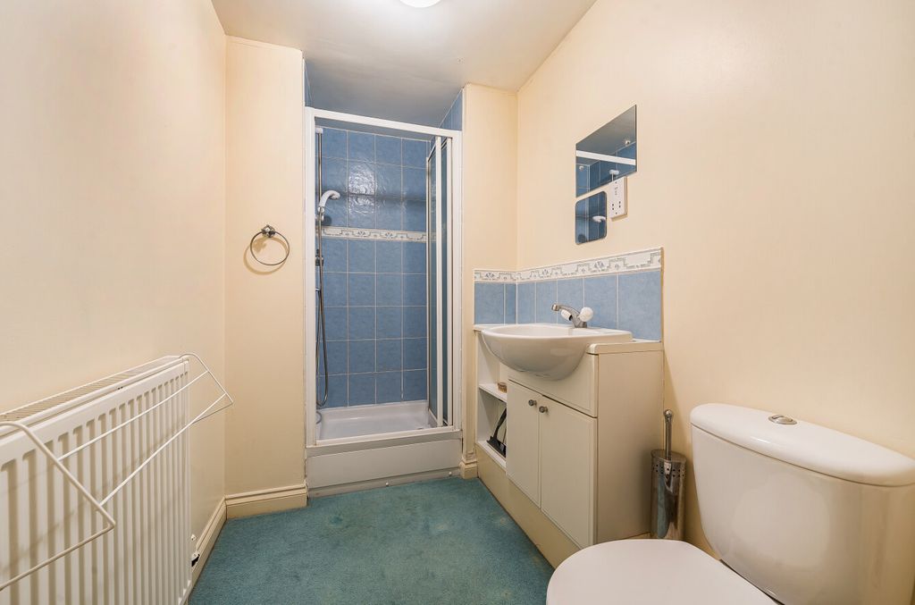 Additional image 8 of 2 bed flat for saleThe Dell, Southampton, Hampshire SO15