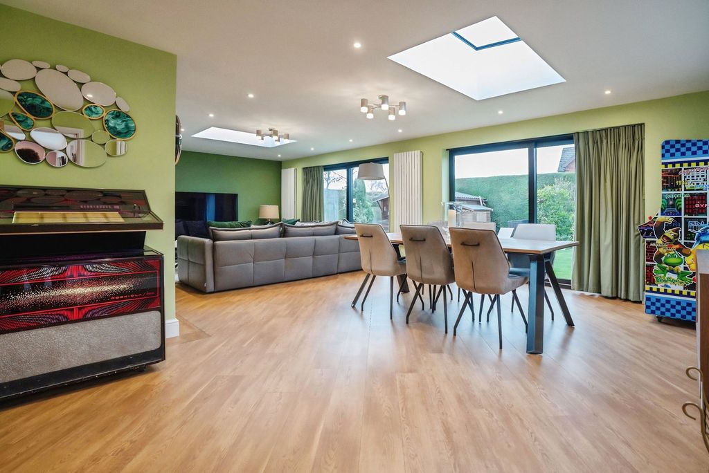 Additional image 16 of 4 bed detached house for saleHough Green Road, Widnes WA8