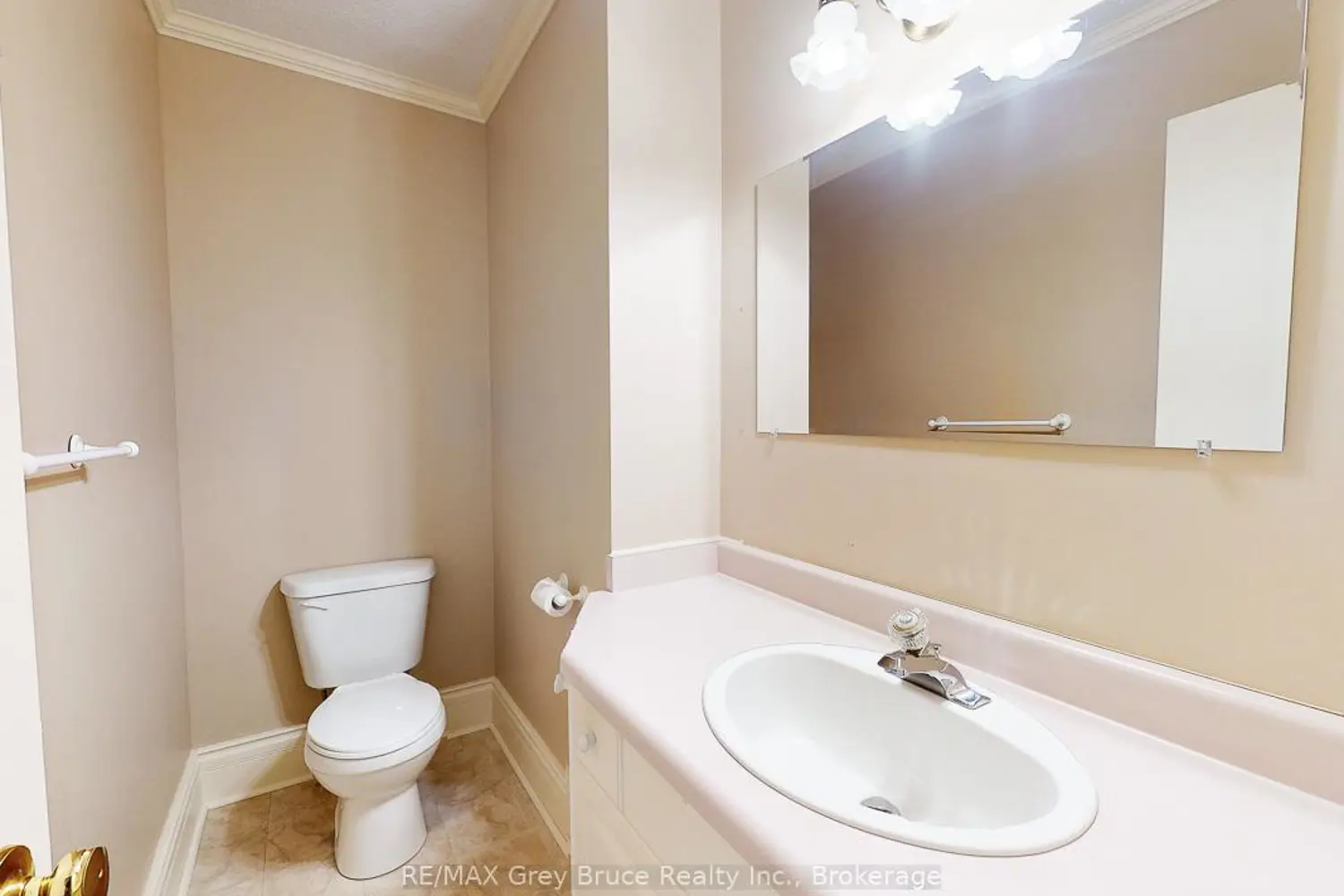 Additional image 11 of 714 4Th Avenue