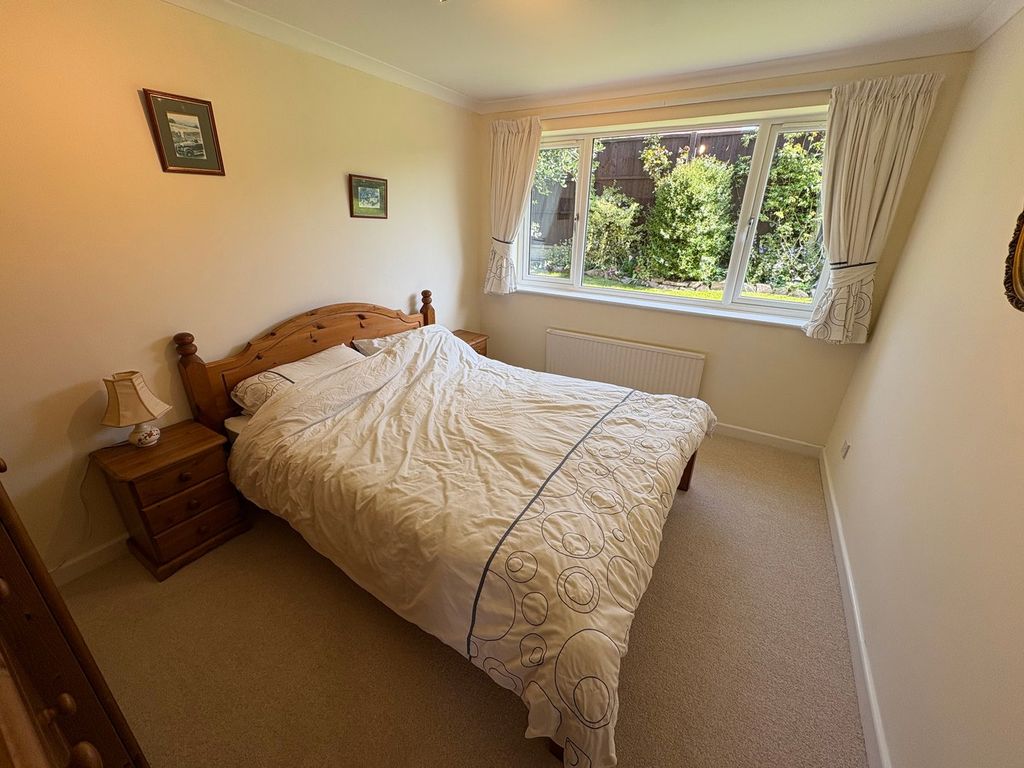 Additional image 8 of 3 bed detached bungalow for saleUnderwood Crescent, Sapcote, Leicester LE9