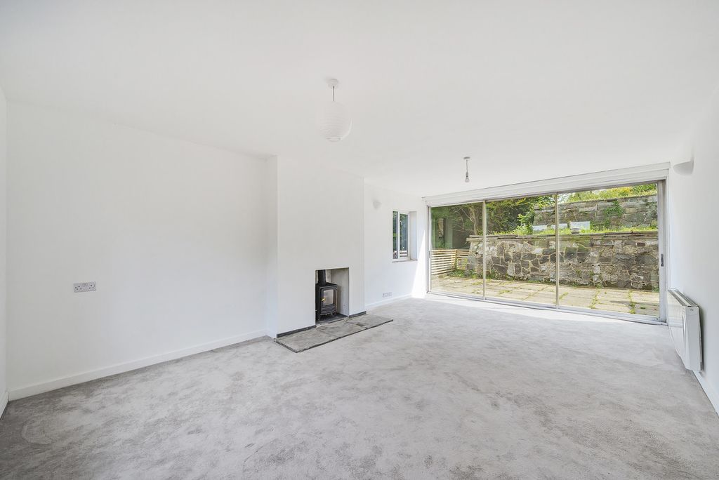 Additional image 3 of 3 bed detached house for saleNew Barn Lane, Whyteleafe CR3