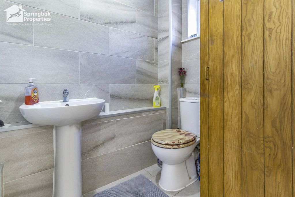 Additional image 8 of 3 bed terraced house for saleBlue Gates Road, Leicester, Leicestershire LE4