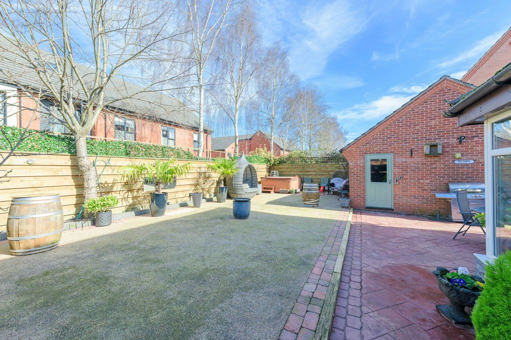 Additional image 29 of 5 bed detached house for saleHewitt Close, Fradley WS13