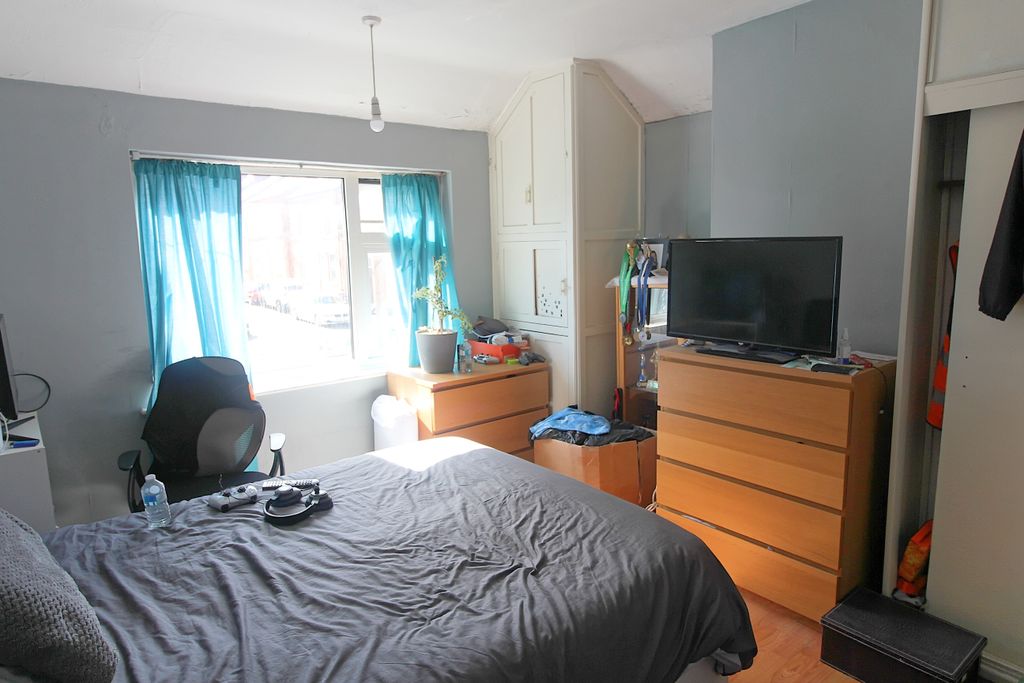 Additional image 5 of 3 bed end terrace house for saleBeatrice Road, Newfoundpool, Leicester LE3