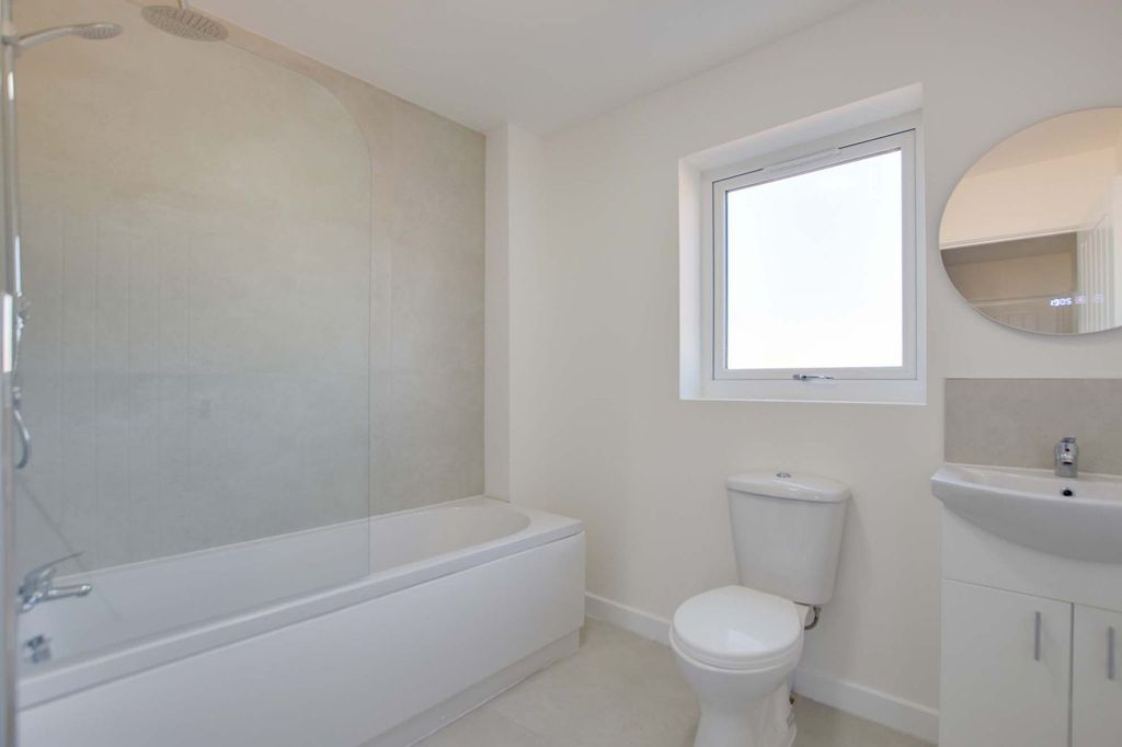 Additional image 17 of 3 bed terraced house for saleGipsy Lane, Leicester LE4