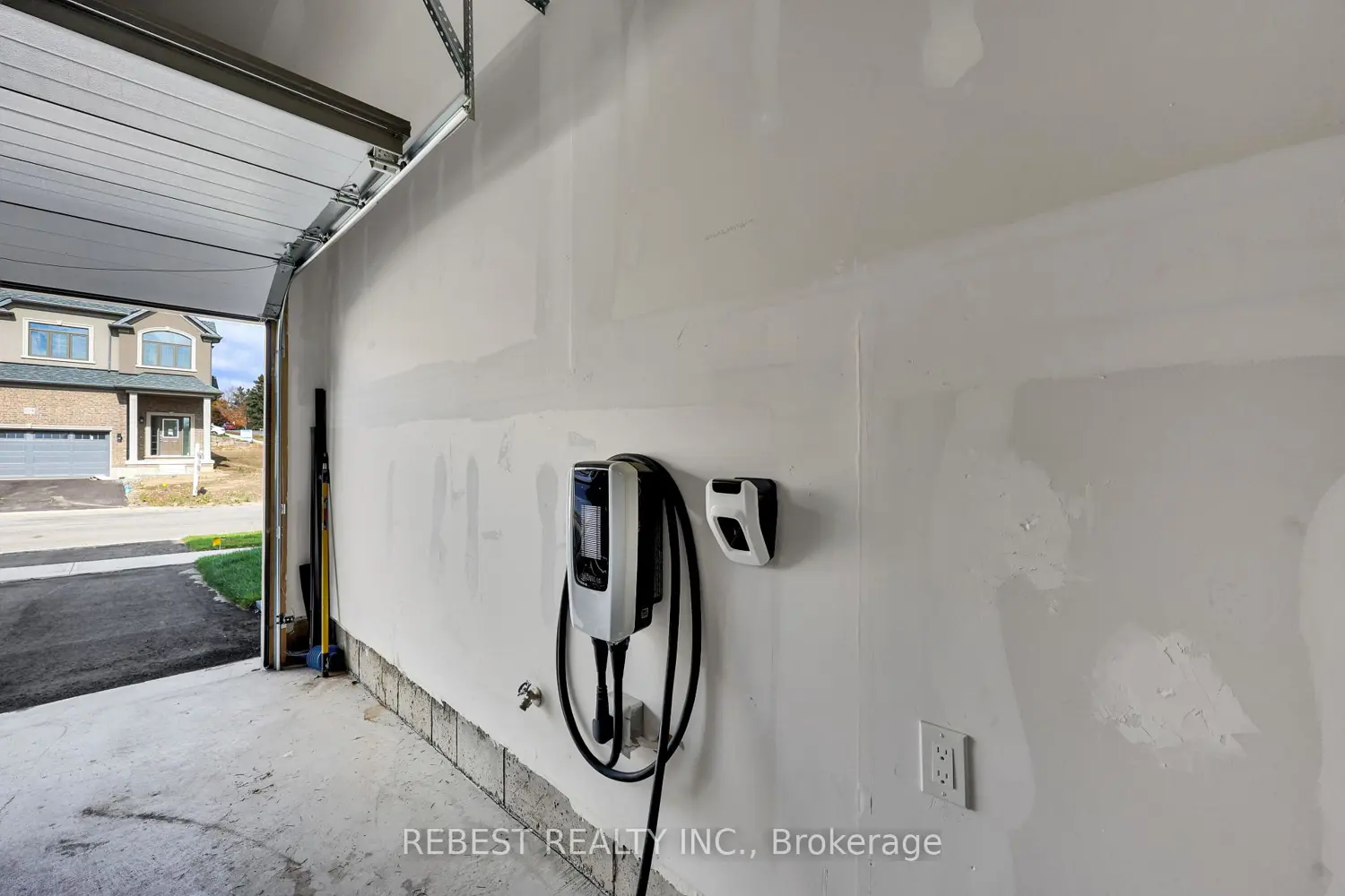 Additional image 18 of 130 Hitchman Street