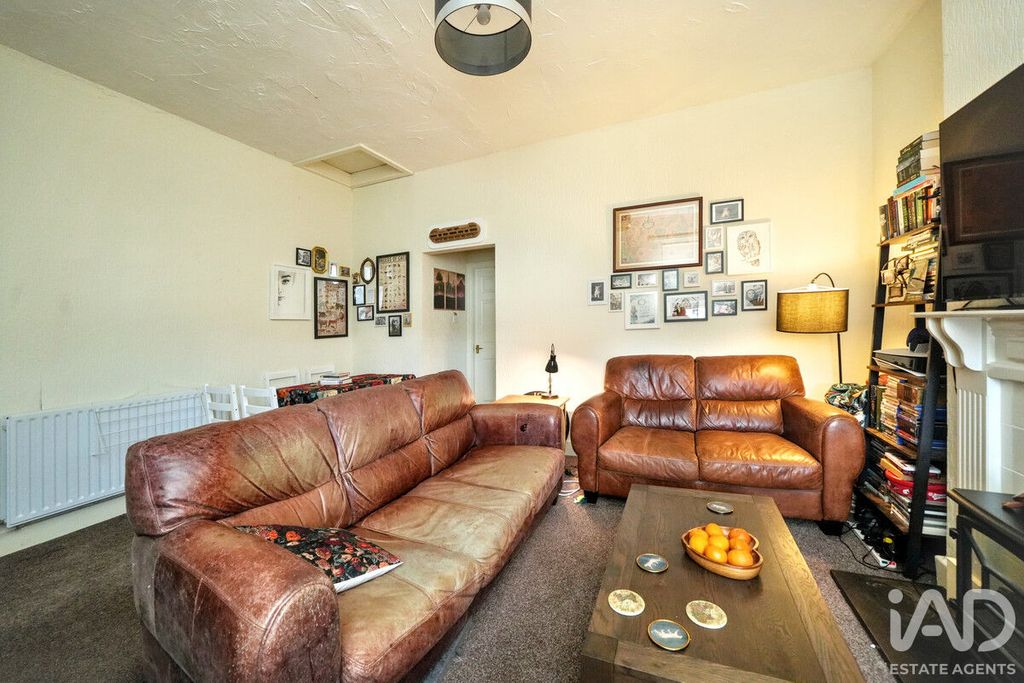 Additional image 9 of 1 bed flat for saleWestern Road, Stourbridge DY8