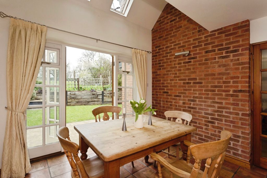 3 bed detached house for salePaddock Close, Rothley, Leicester, Leicestershire LE7 photo 3