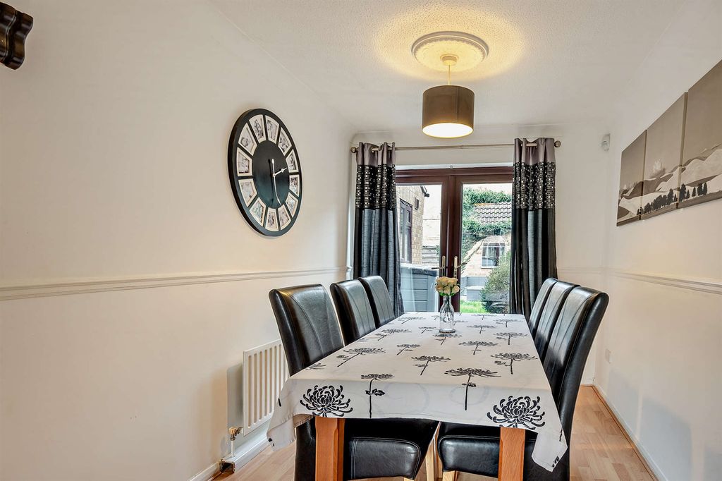 Additional image 7 of 4 bed semi-detached house for saleButtercup Close, Stamford PE9