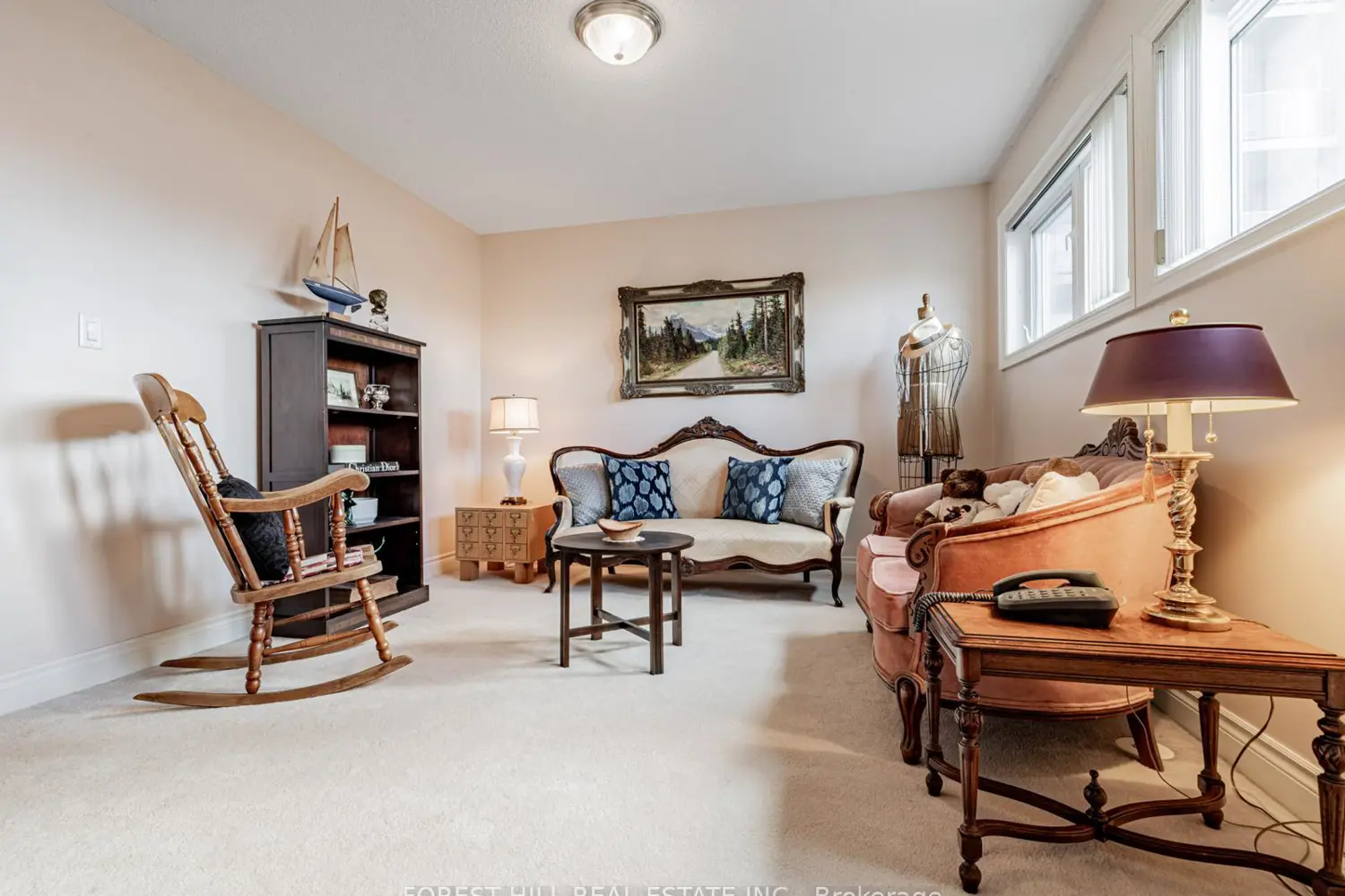 2 Clairtrell Road Th-A photo 3