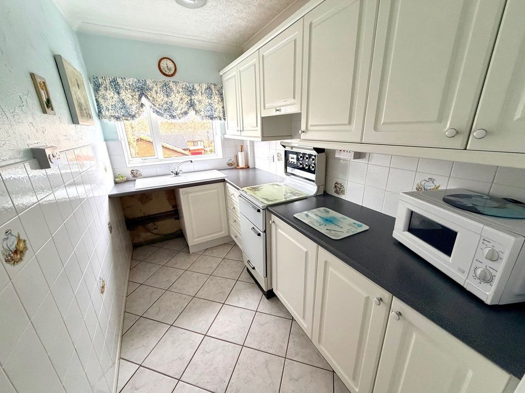 Additional image 4 of 1 bed flat for saleRenton Grove, Rakegate, Wolverhampton WV10