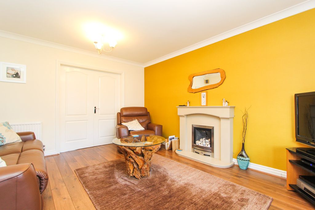 Additional image 3 of 4 bed detached house for saleMoat Drive, Drayton Bassett, Tamworth B78