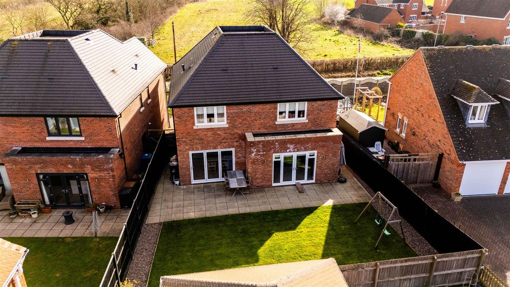 Additional image 39 of 4 bed detached house for saleDumore Hay Lane, Fradley WS13