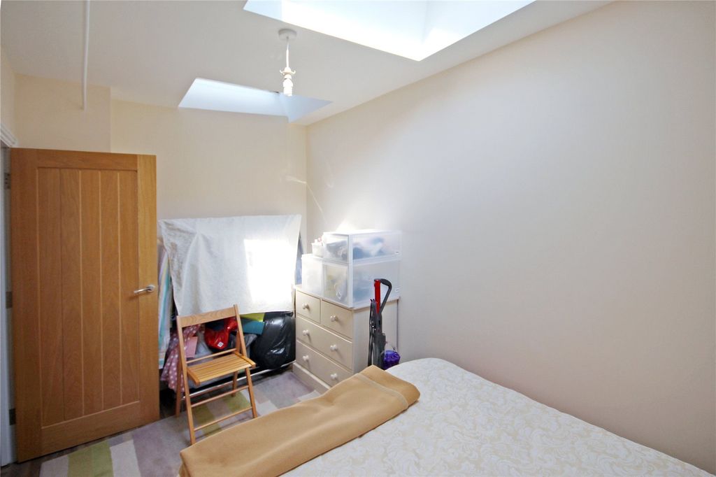 Additional image 7 of 1 bed flat for saleApsley House, 50 High Street, Royal Wootton Bassett SN4