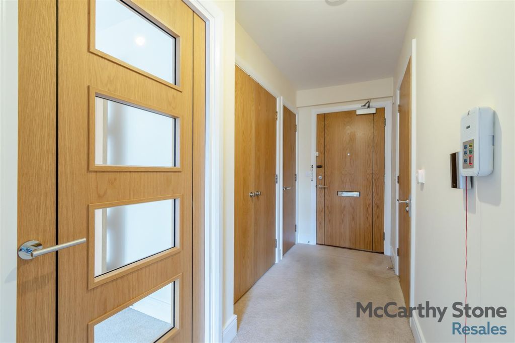 Additional image 21 of 1 bed flat for saleWolsey Court, Knighton Park Road, Leicester LE2