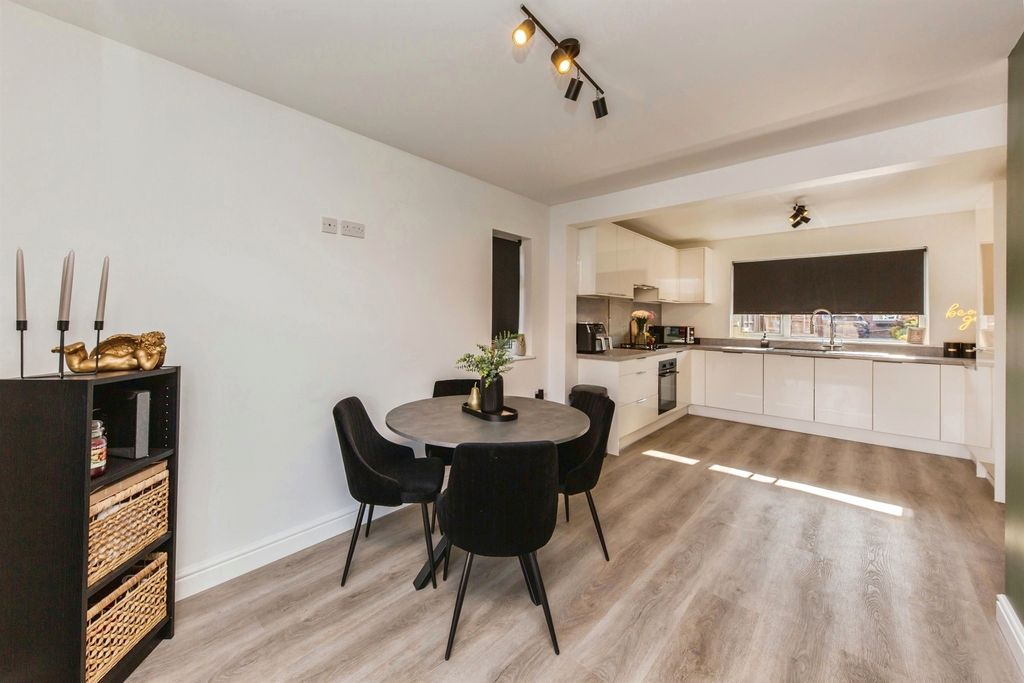 Additional image 5 of 3 bed semi-detached house for saleMarlborough Way, Uttoxeter ST14