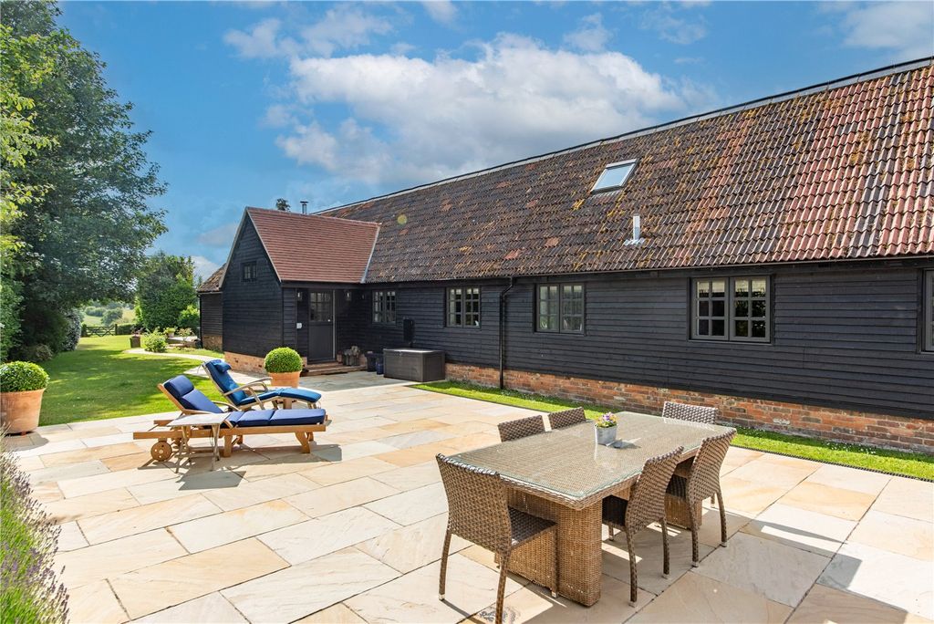 Additional image 19 of 4 bed detached house for saleOld Battens Barn, Ermin Street, Lambourn Woodlands, Hungerford RG17