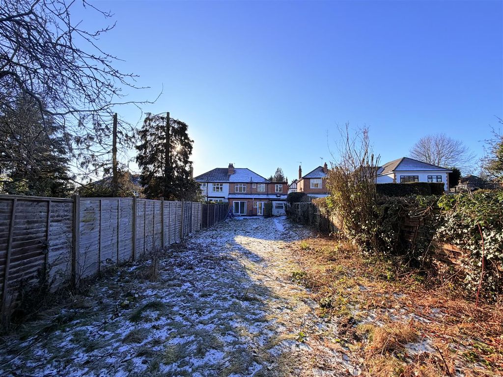 Additional image 25 of 5 bed semi-detached house for saleClarke Grove, Birstall, Leicester LE4