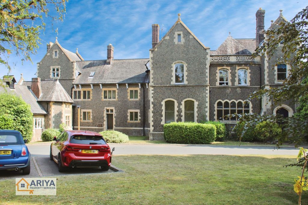 2 bed flat for saleStoneleigh Manor, Stoneygate Road, Leicester LE2