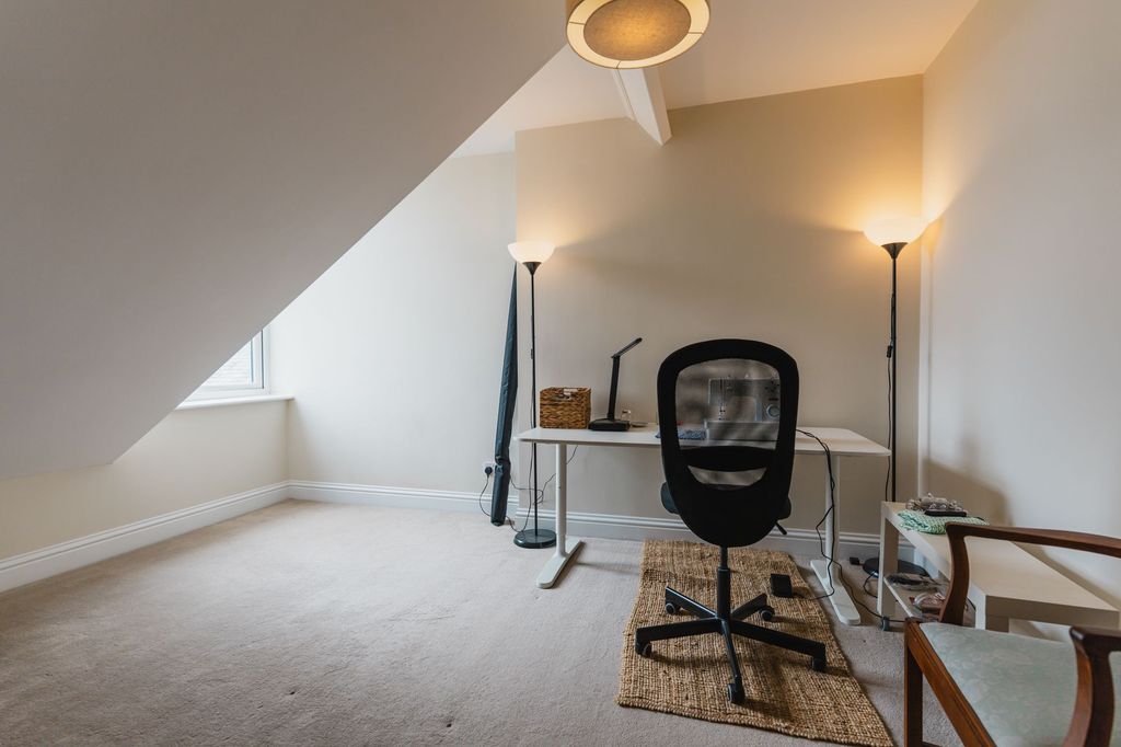Additional image 35 of 5 bed terraced house for saleWestcotes Drive, Leicester LE3