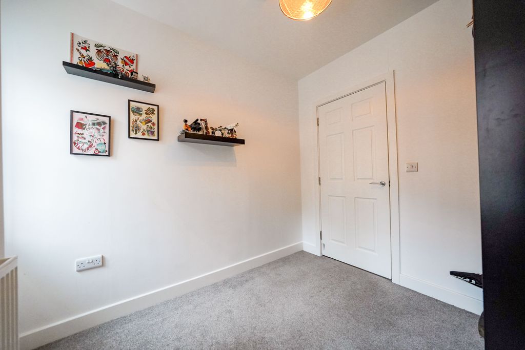 Additional image 11 of 2 bed flat for saleElms Road, Stoneygate, Leicester LE2