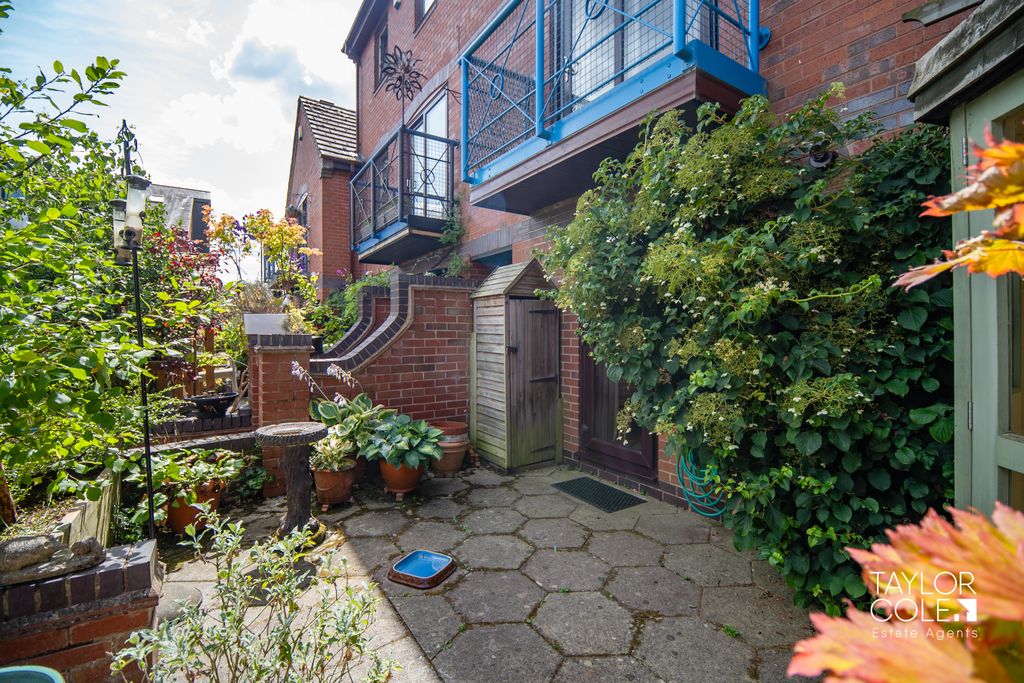 Additional image 24 of 3 bed town house for saleEvans Croft, Fazeley, Tamworth B78