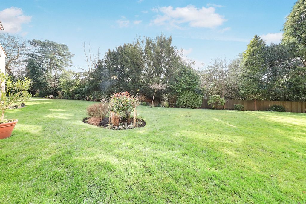 Additional image 12 of 1 bed flat for saleCorfton Drive, Wolverhampton WV6