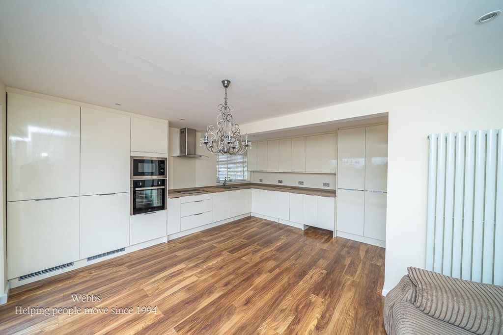 Additional image 4 of 3 bed detached bungalow for saleEgg Lane, Hixon, Stafford ST18