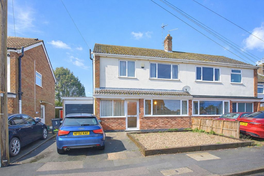 3 bed semi-detached house for saleJubilee Road, Newbold Verdon LE9